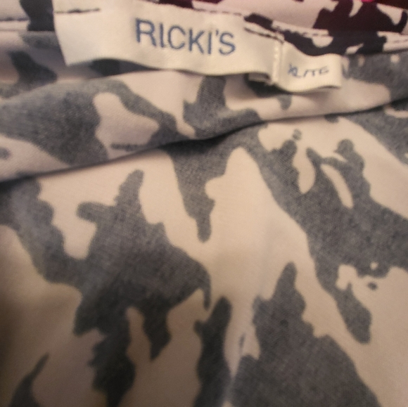 Blouse for work - Picture 2 of 2